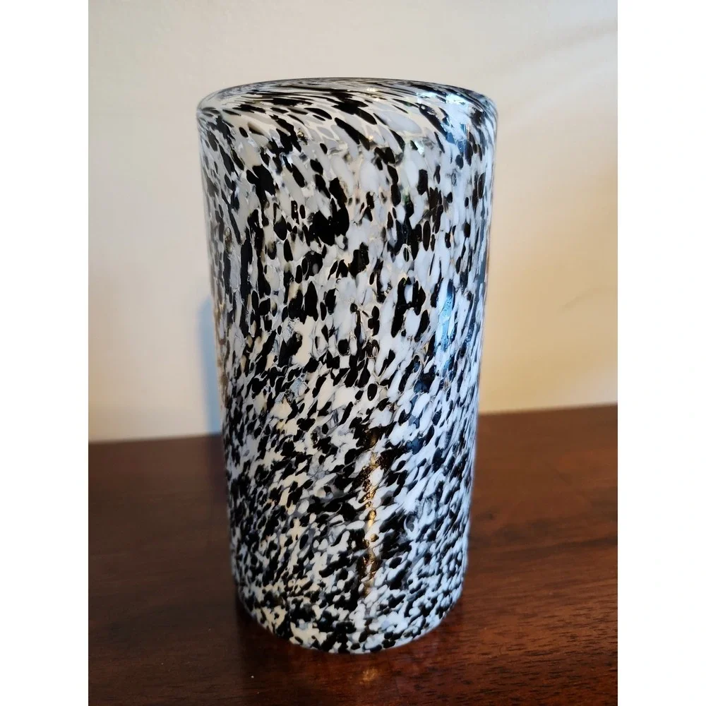 hand-blown pint glass black and white splatter pattern. Tumbler Heavy 6